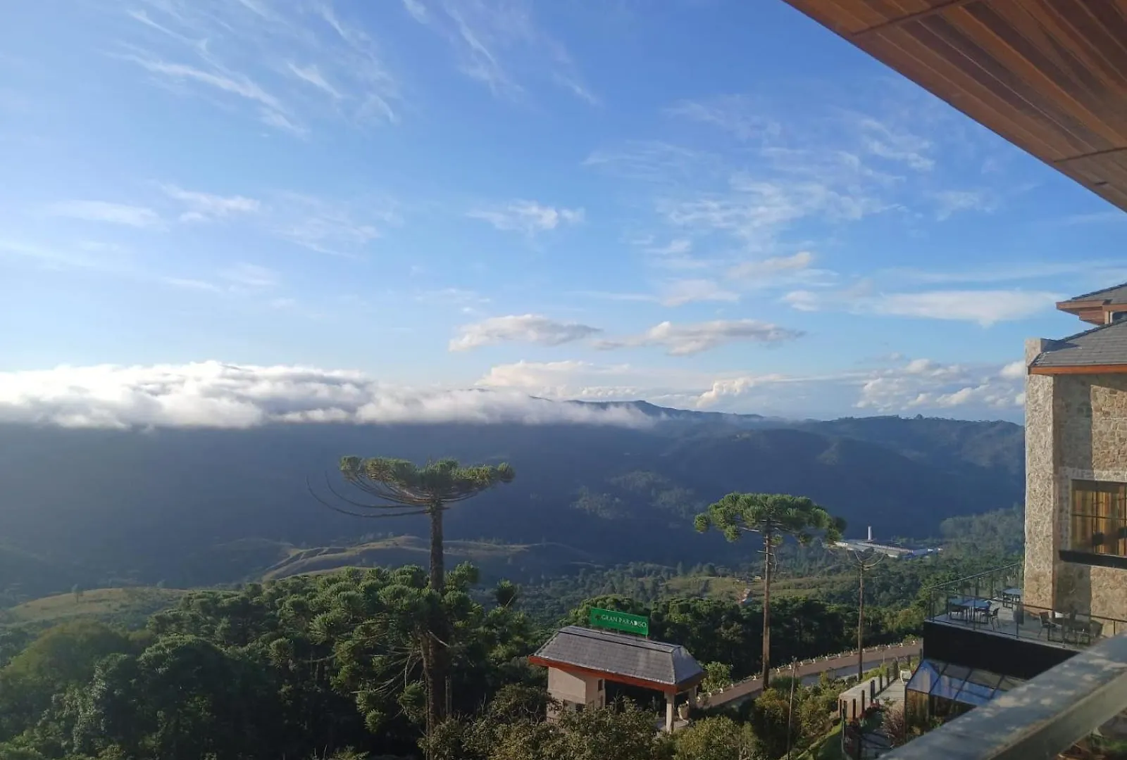 Отель Gran Paradiso Campos Do Jordao Resort Бразилия